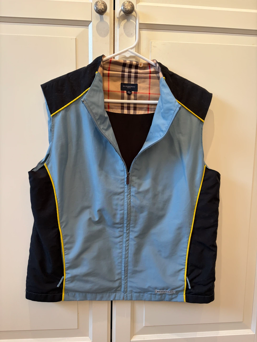 Burberry Golf Vest - XL