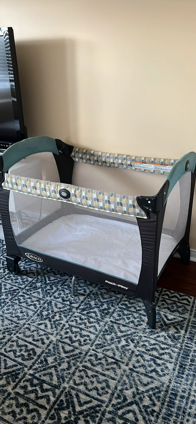 Graco Pack 'n Play Portable Playard - photo 2