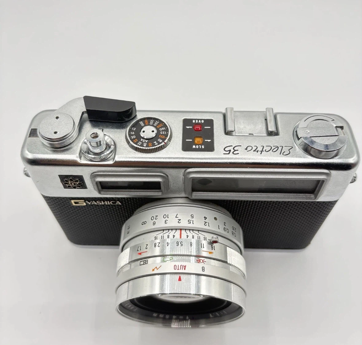 Yashica Electro 35 Film Camera with Case - photo 2