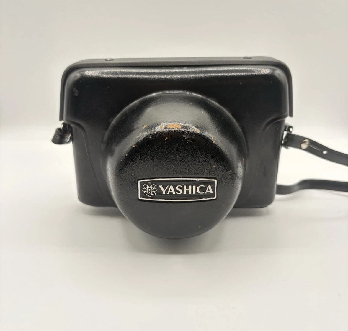 Yashica Electro 35 Film Camera with Case - photo 4