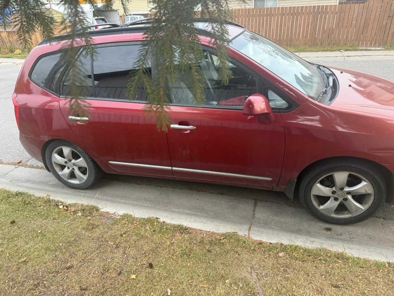 Kia Rondo 7 seater - photo 2