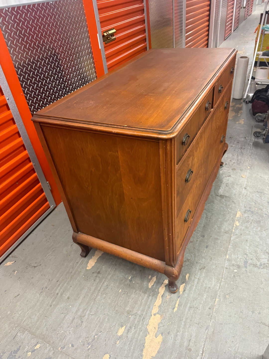 Vintage Leslie Mark Solid Wood Dresser – Circa 1930s - photo 2