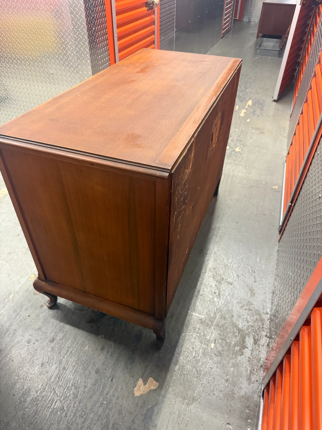 Vintage Leslie Mark Solid Wood Dresser – Circa 1930s - photo 4