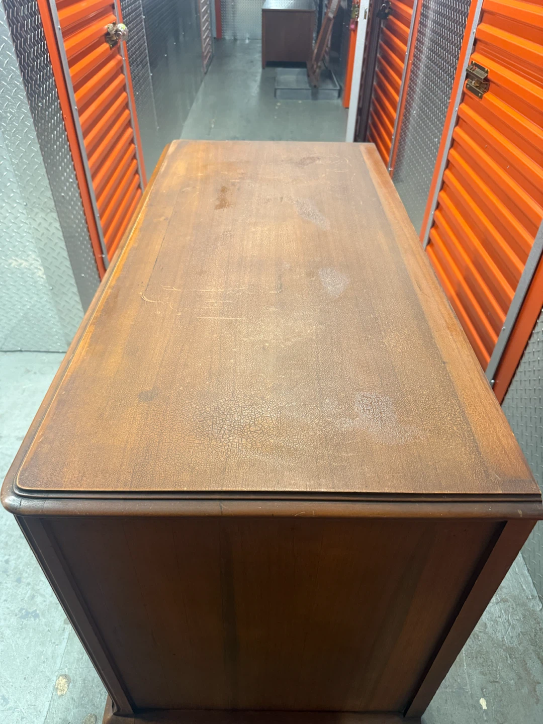 Vintage Leslie Mark Solid Wood Dresser – Circa 1930s - photo 5