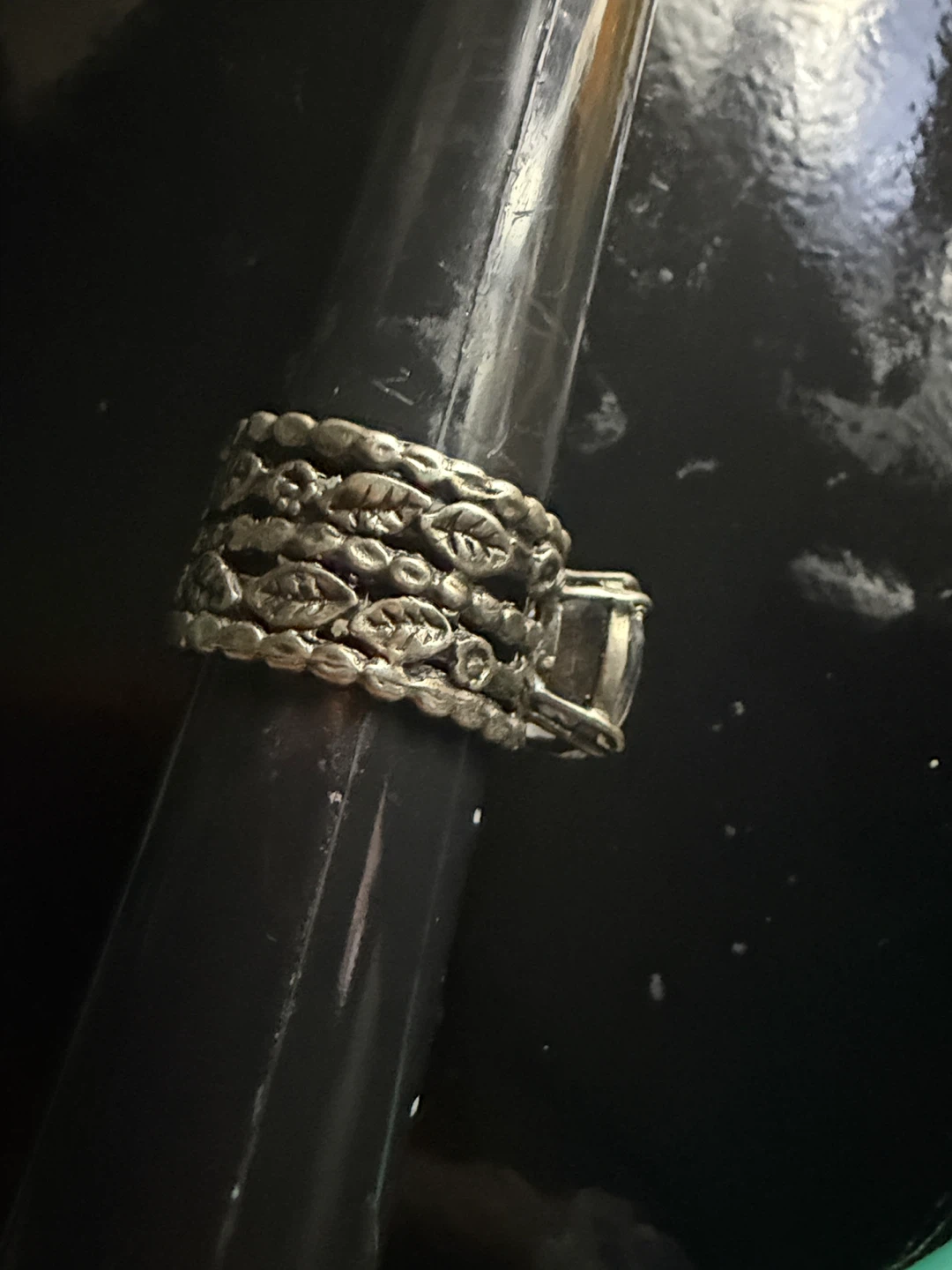 Sterling Silver Israel Leaf Ring, Size 8 - photo 4