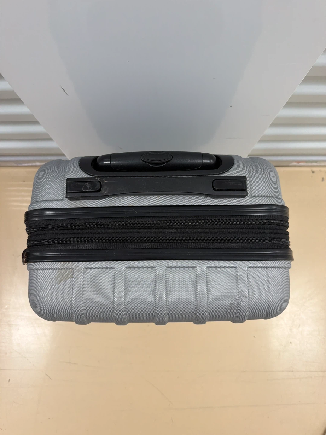 Samsonite Hard-Shell Carry-On Spinner - photo 2