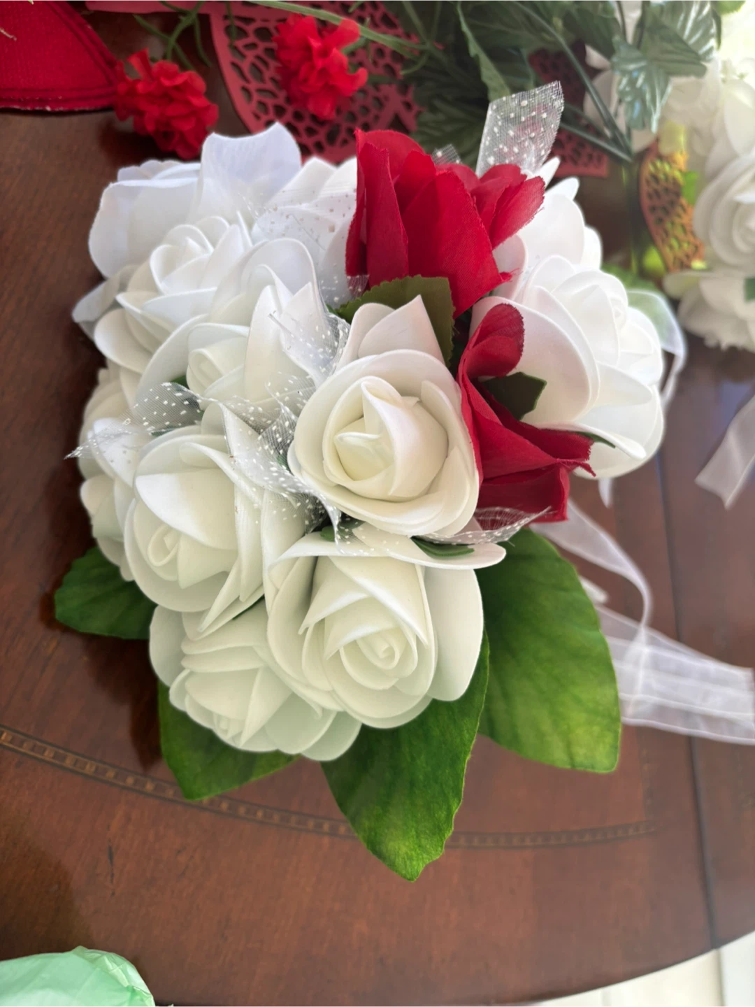 Wedding decor- Floral Arrangements and Rose Bouquets - photo 2