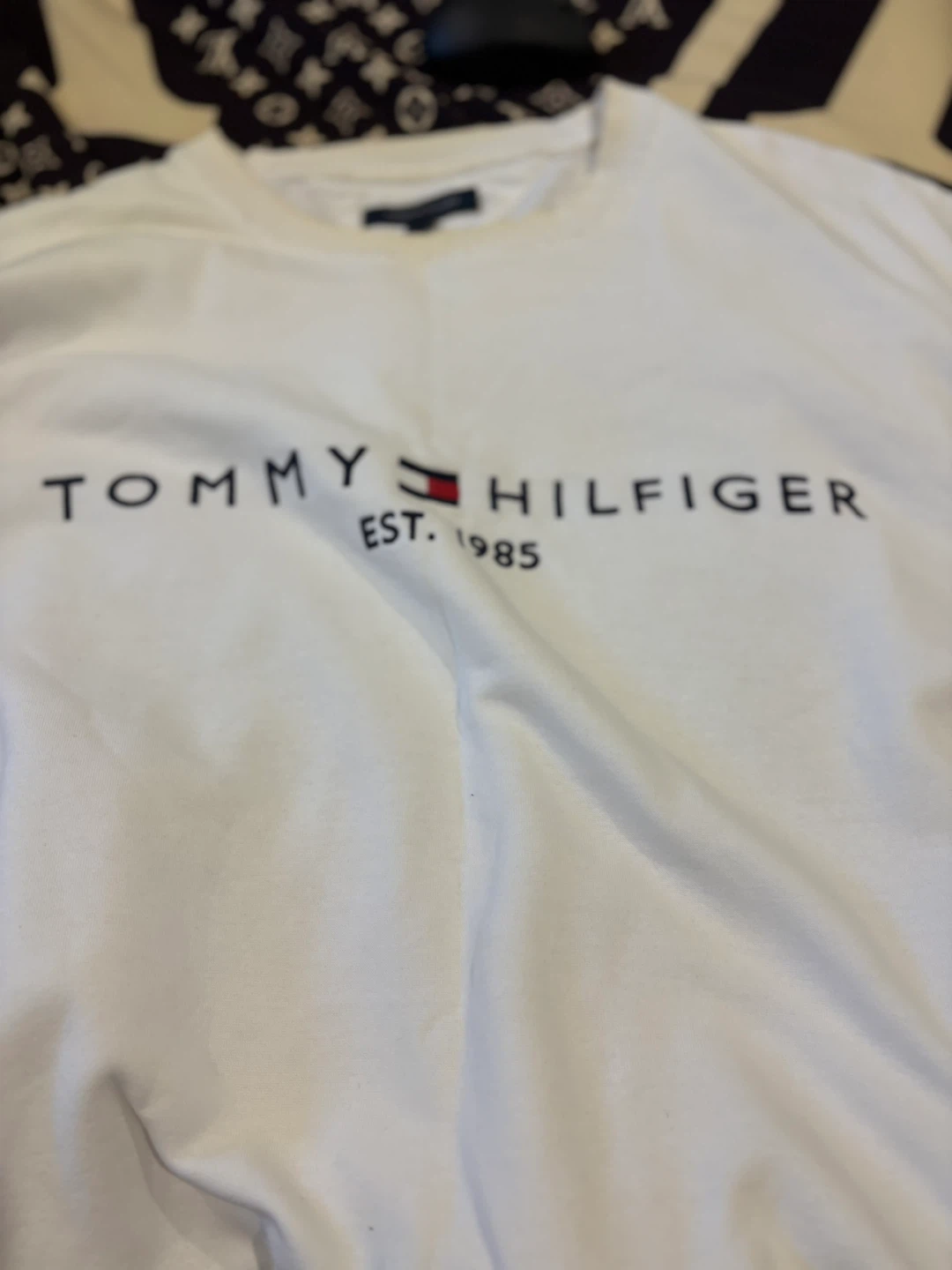 Lot of 4 Tommy Hilfiger Shirts fits like xl  50 for all - photo 3