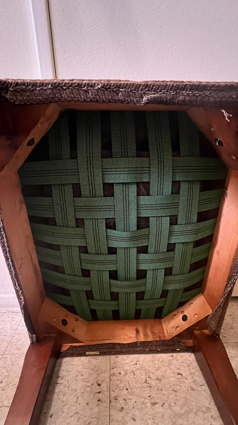upholstered footstool ottoman-size 25” x 21” x 18” - photo 2
