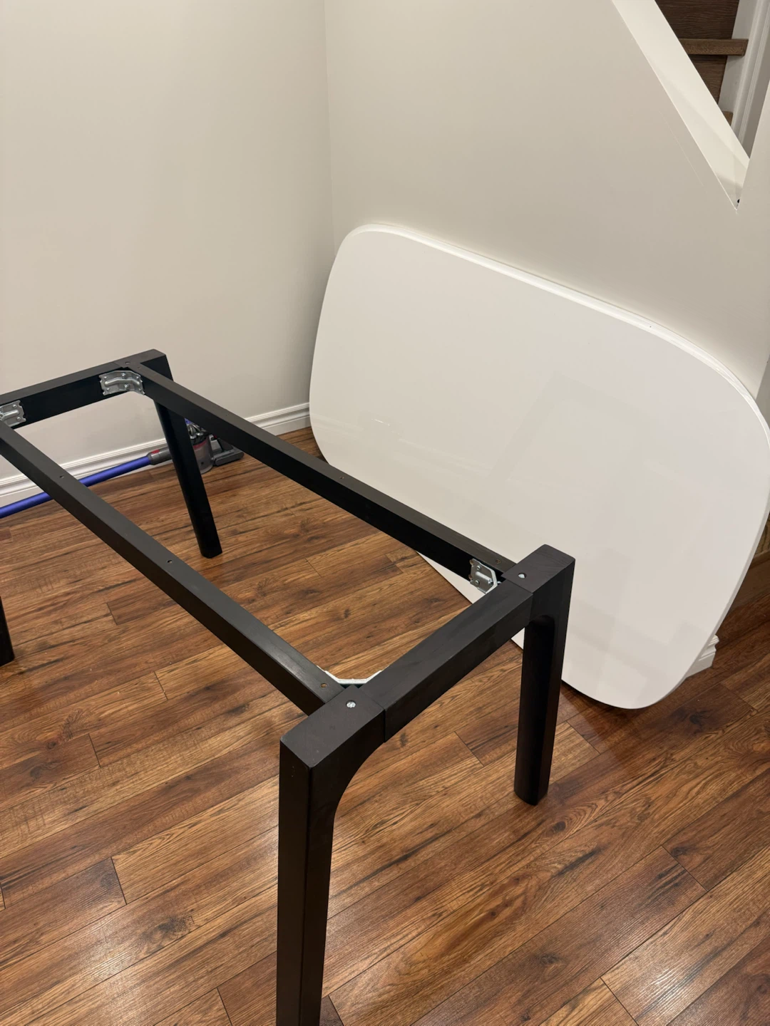 IKEA White High-Gloss Dining Table with Black Legs - photo 3