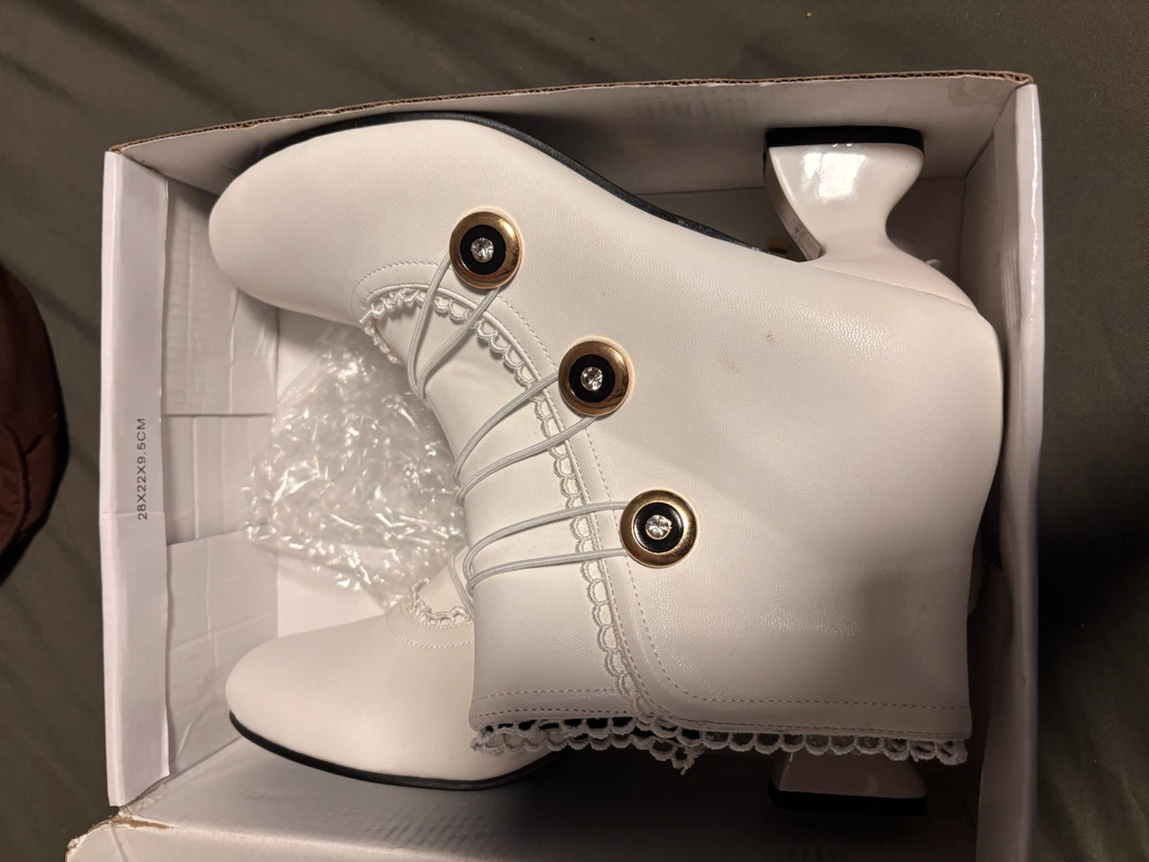 White Ankle Boots size 9  with Decorative Buttons - photo 4