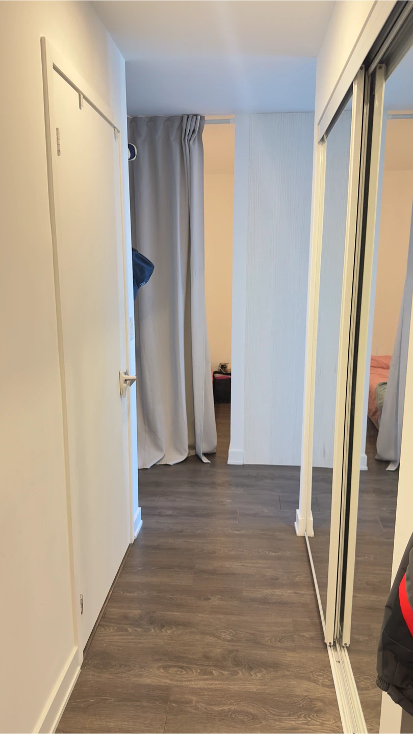 1 bed plus den for 2700 - photo 5