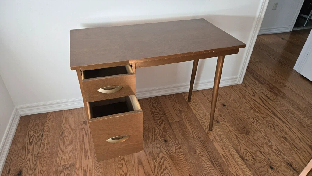 Vintage desk and chair - photo 2