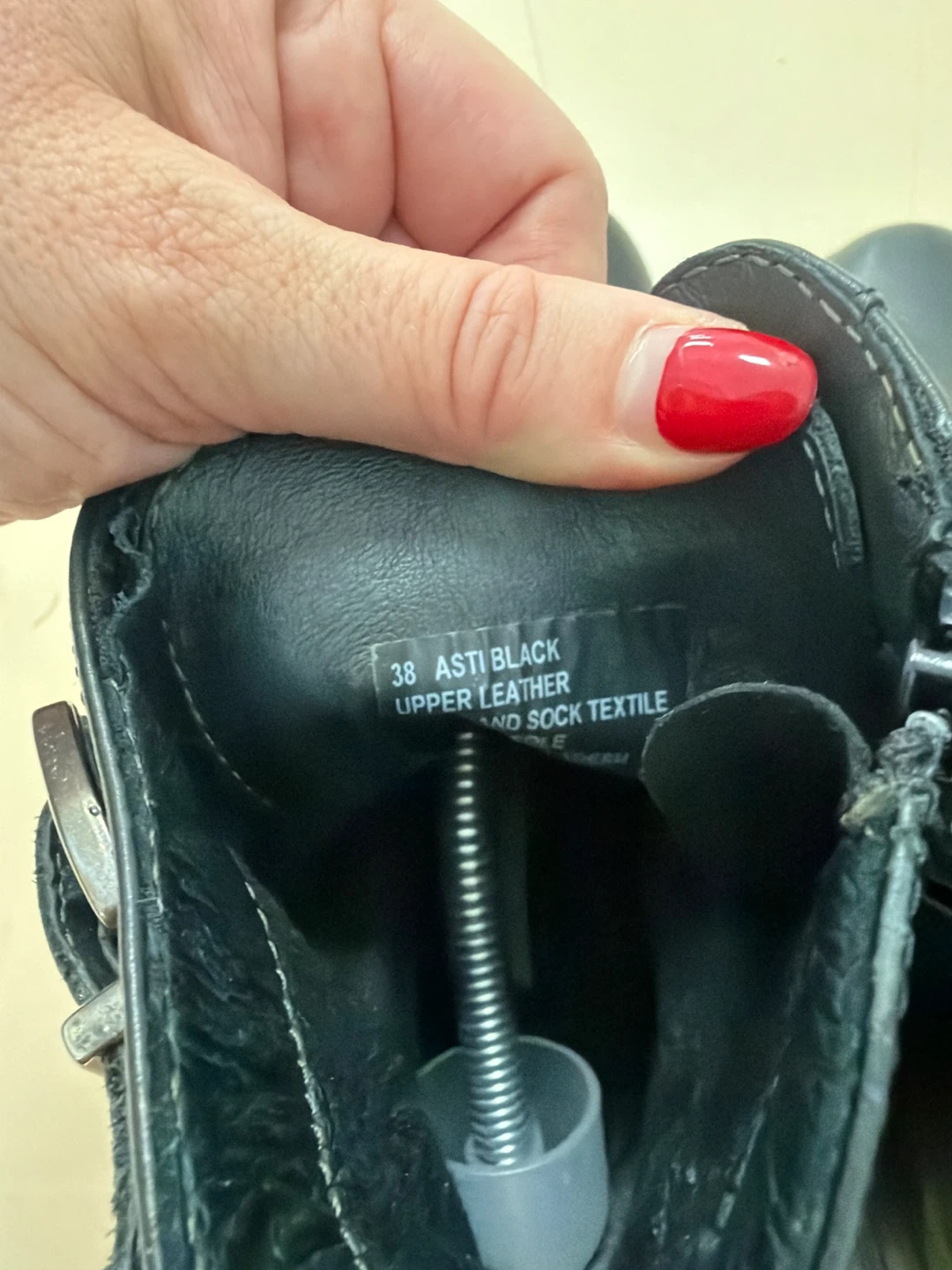 Black Leather Steve Madden Lace-Up Boots - photo 4