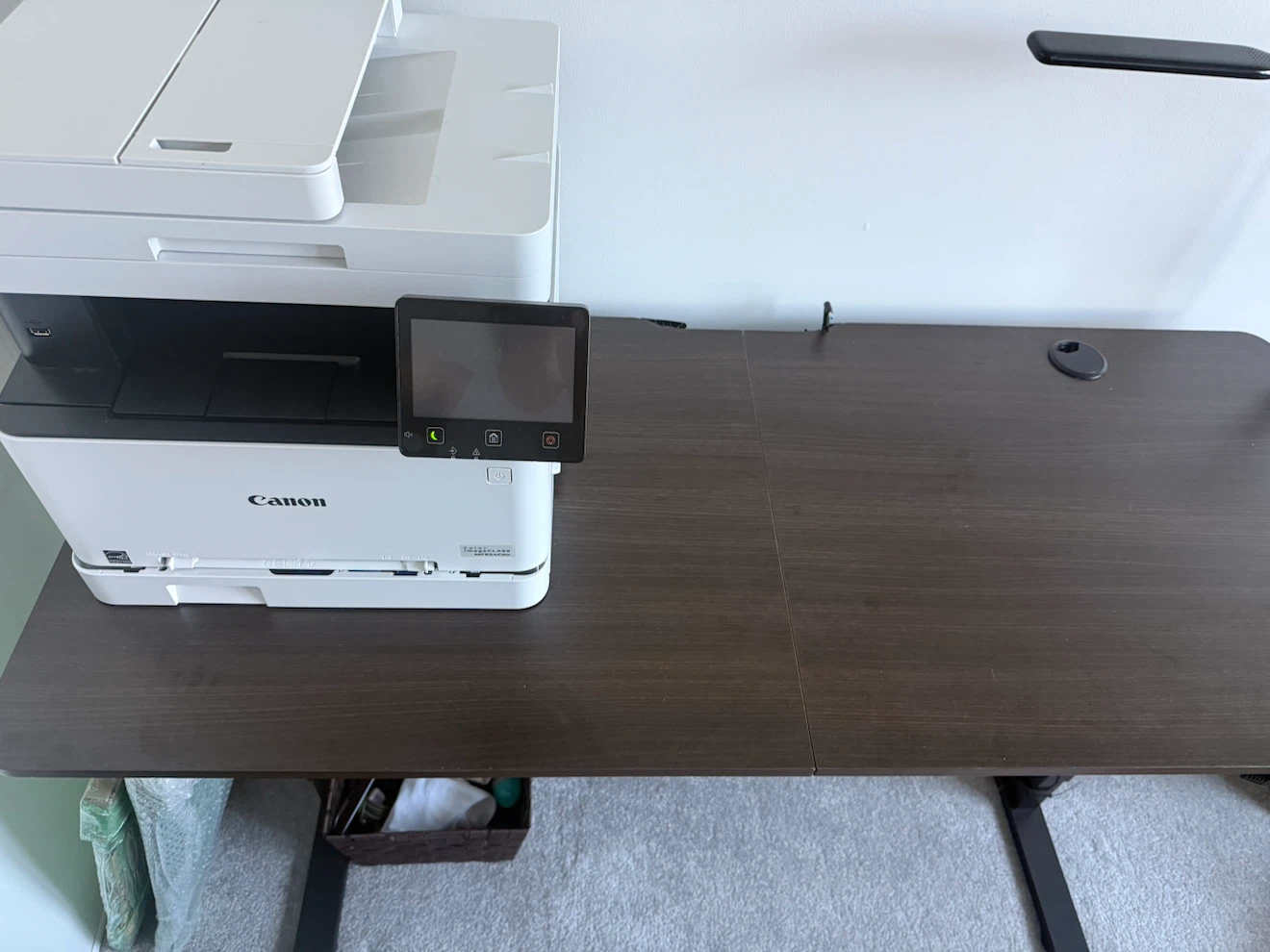 Adjustable Standing Desk and gaming chair - photo 5