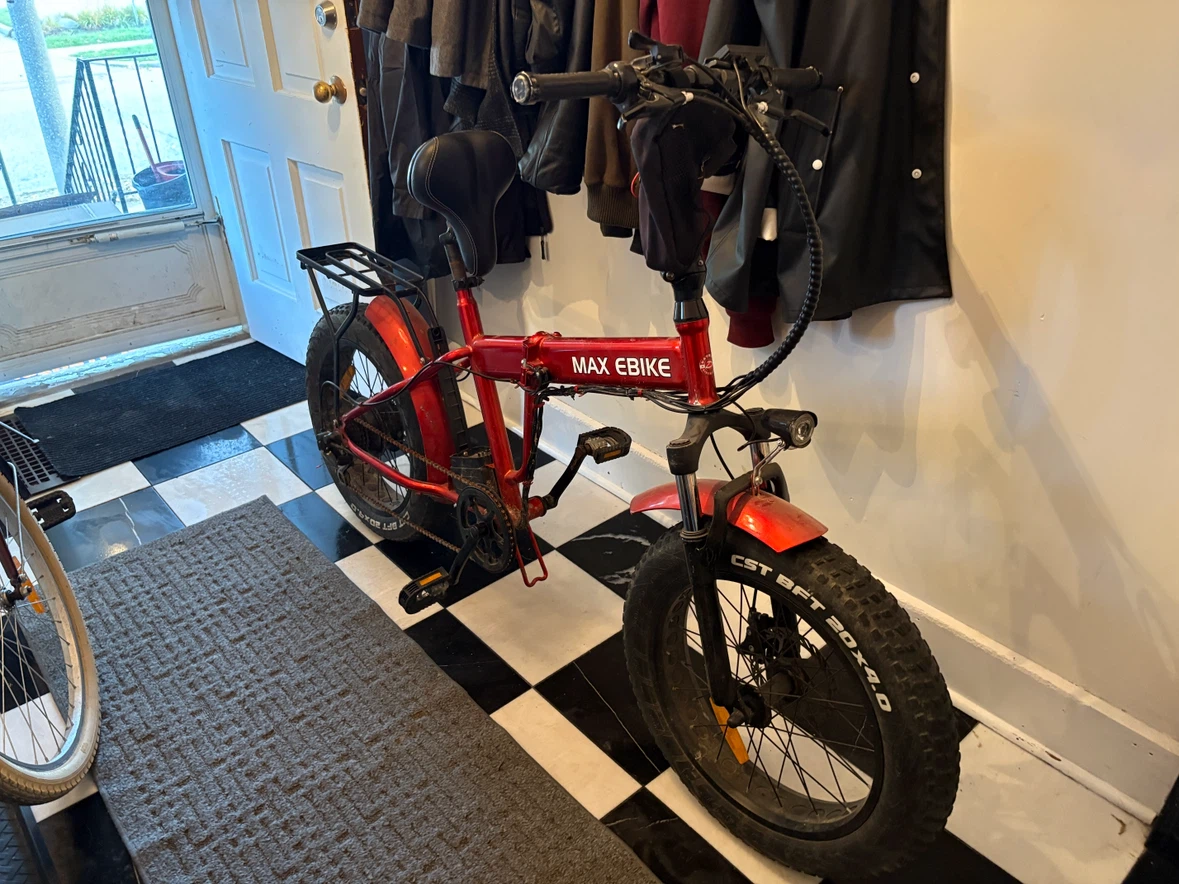 Red Daymak Max Ebike Folding Electric Bike