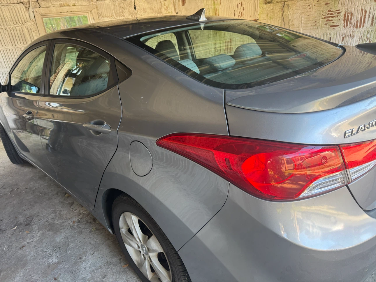 Hyundai Elantra Sedan - photo 2