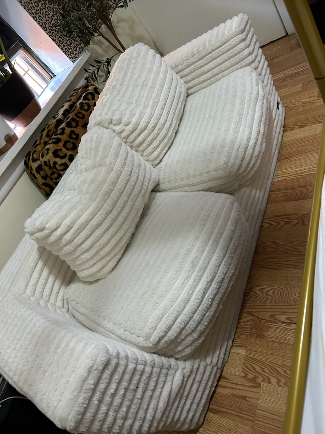 White Corduroy Loveseat - photo 3