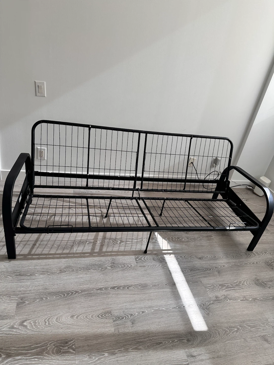Metal Futon sofa come bed frame (without mattress)