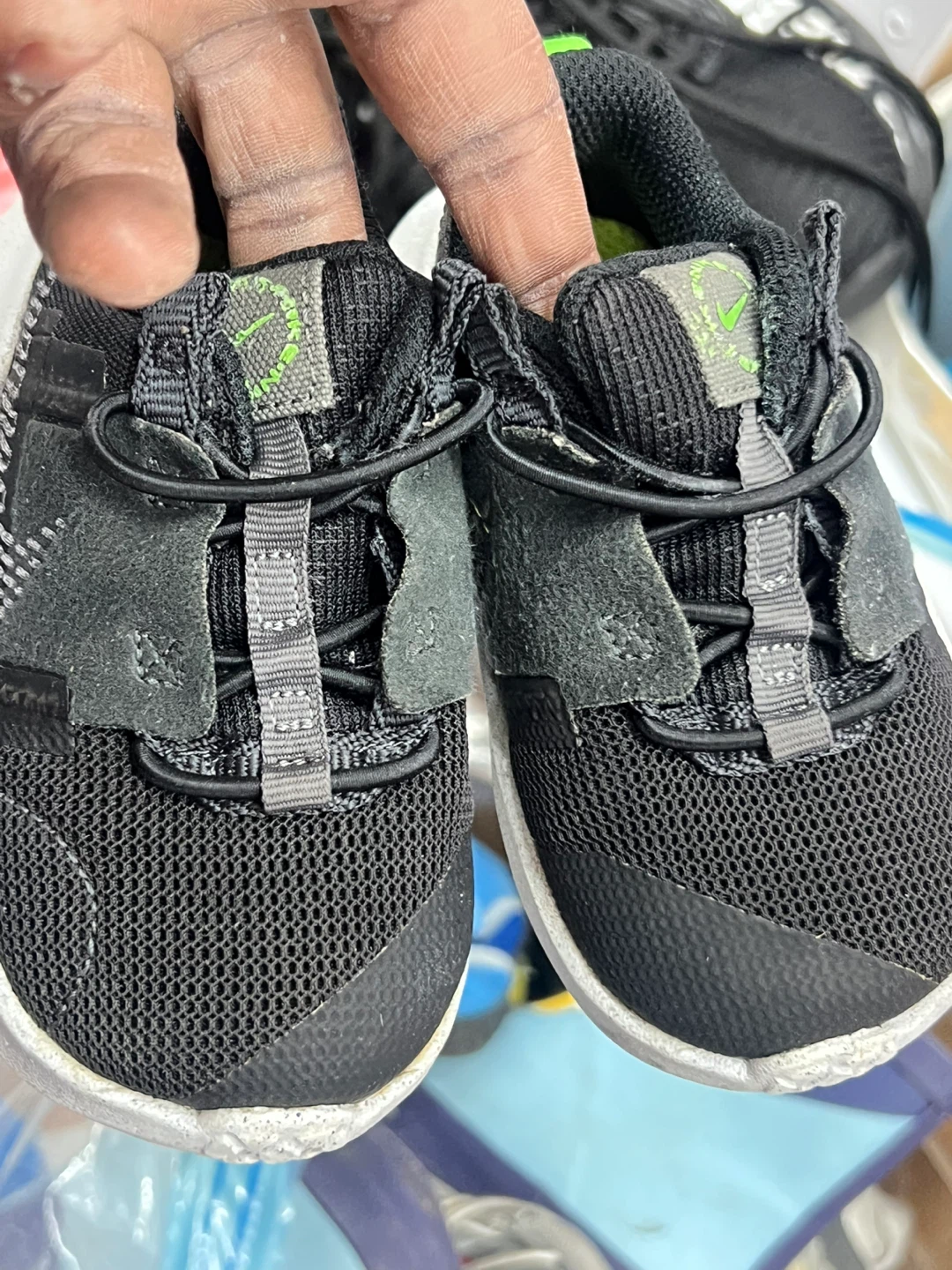 Nike Toddler Shoes Black/Green Size 6C