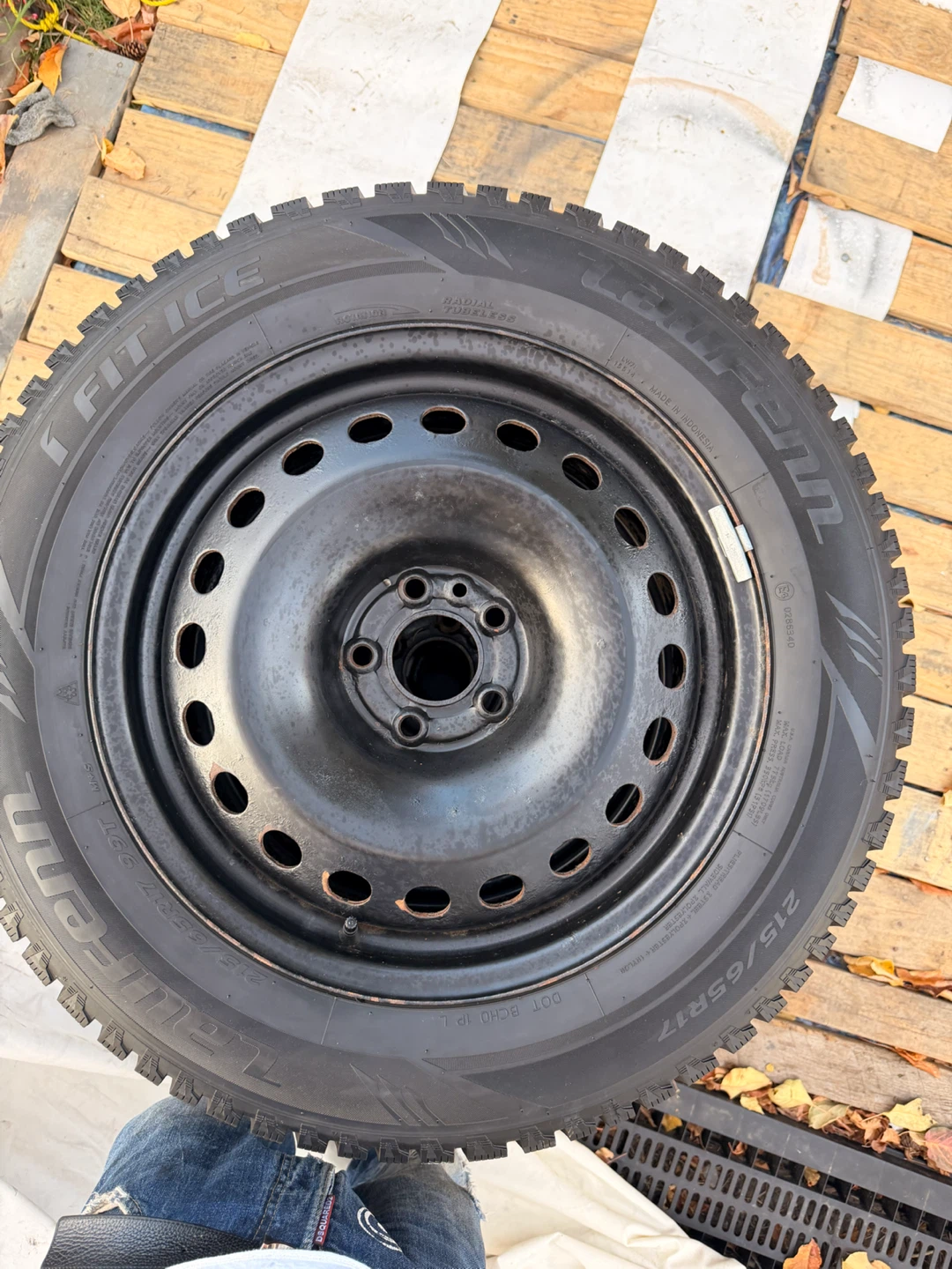 Set of 4 Laufenn Winter Tires with Steel Wheels