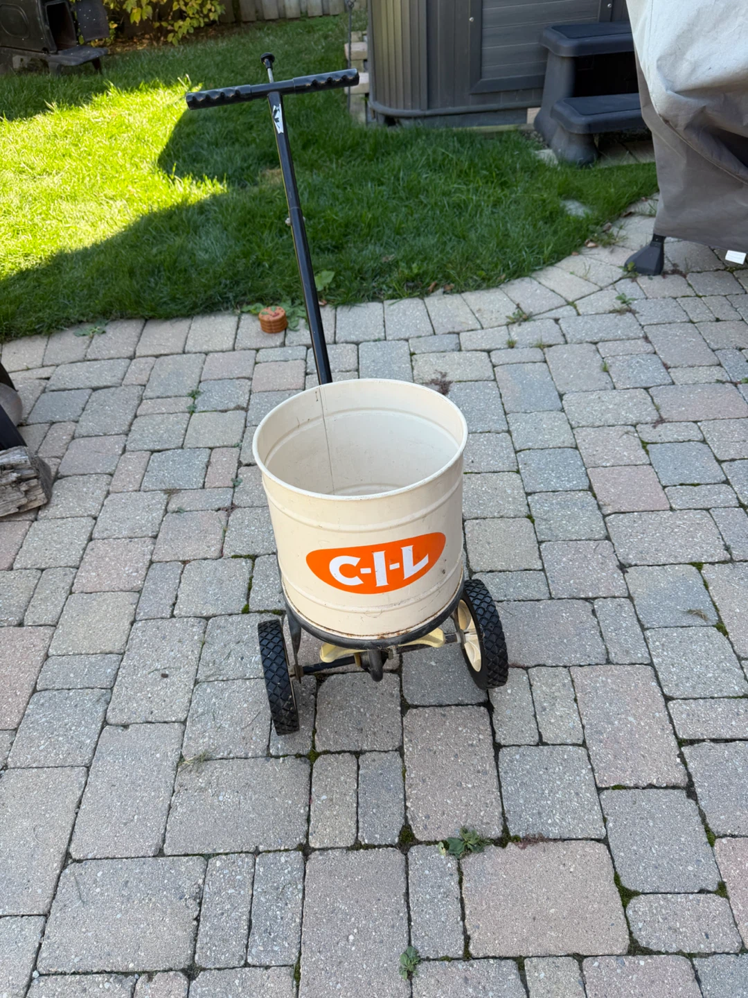 C-I-L Lawn and Garden Spreader
