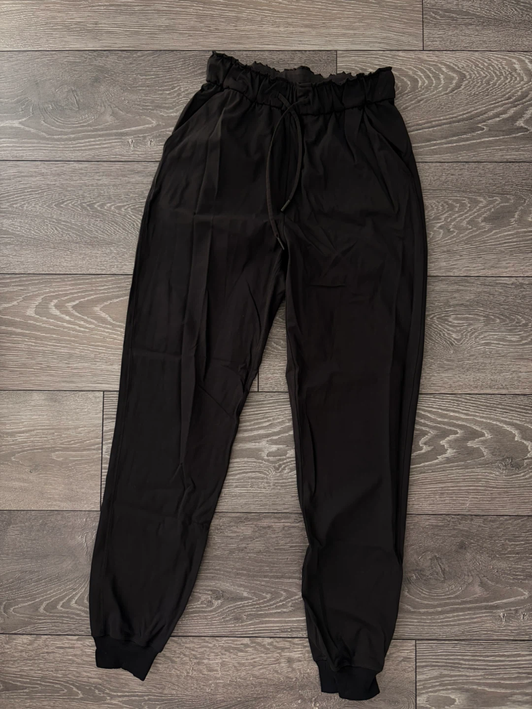 Lululemon Black Joggers (4)