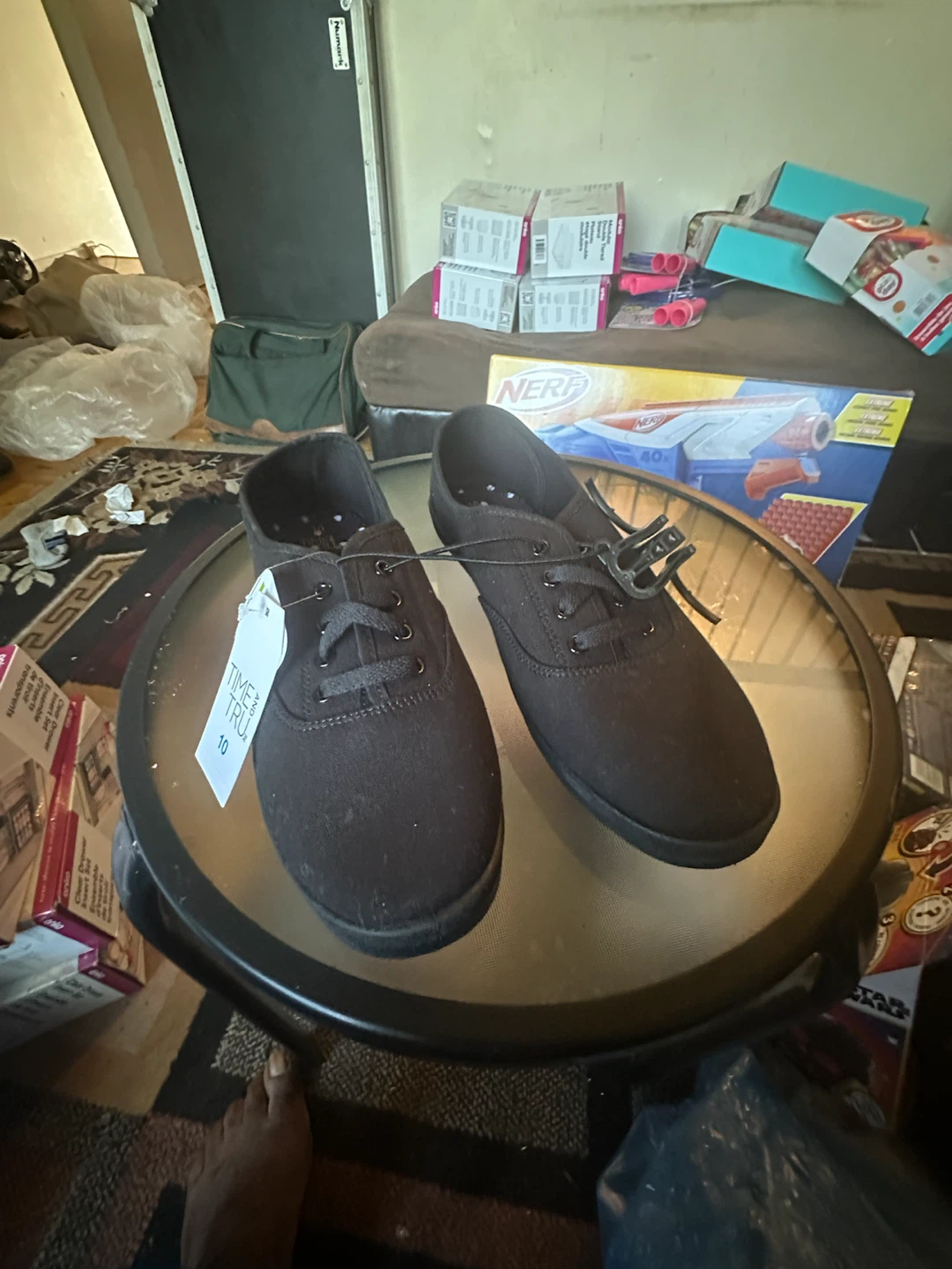 Time and Tru Black Canvas Shoes Size 10 - photo 2