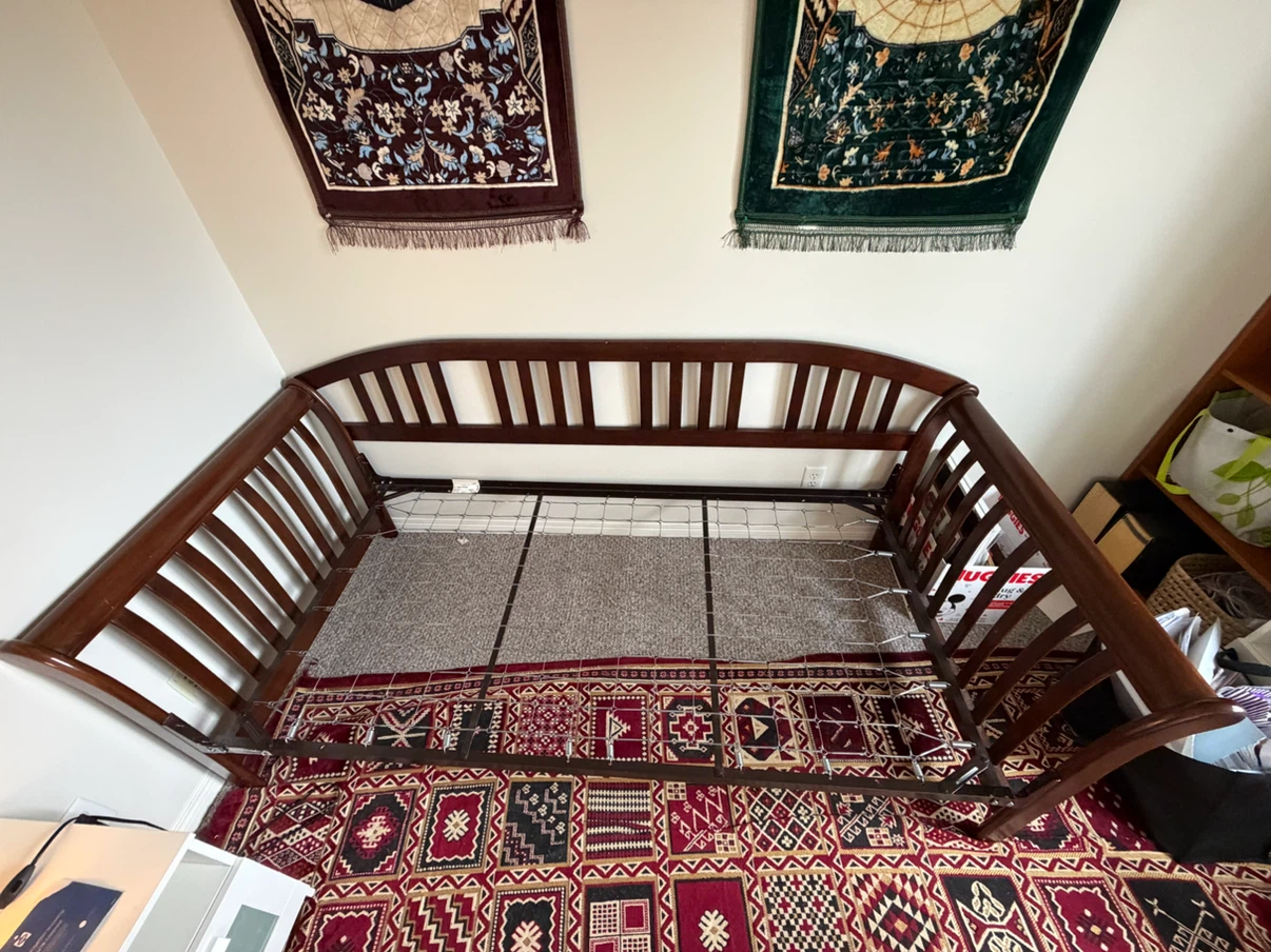 Wooden Daybed Frame (no mattress)