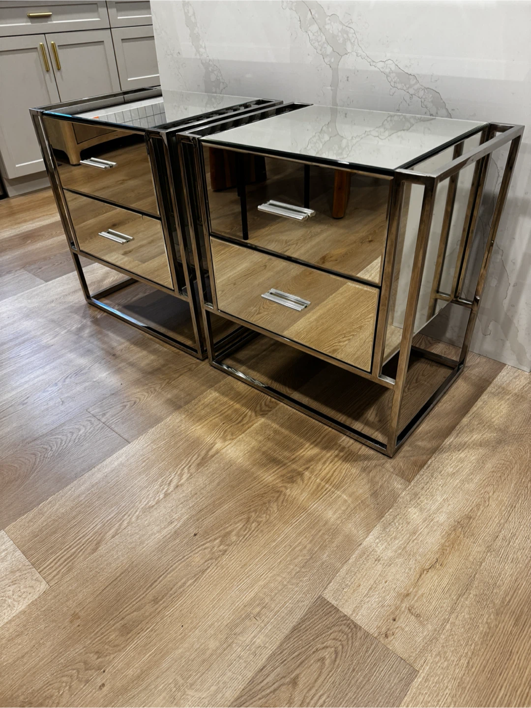 Pair of Mirrored Chrome Nightstands - photo 2