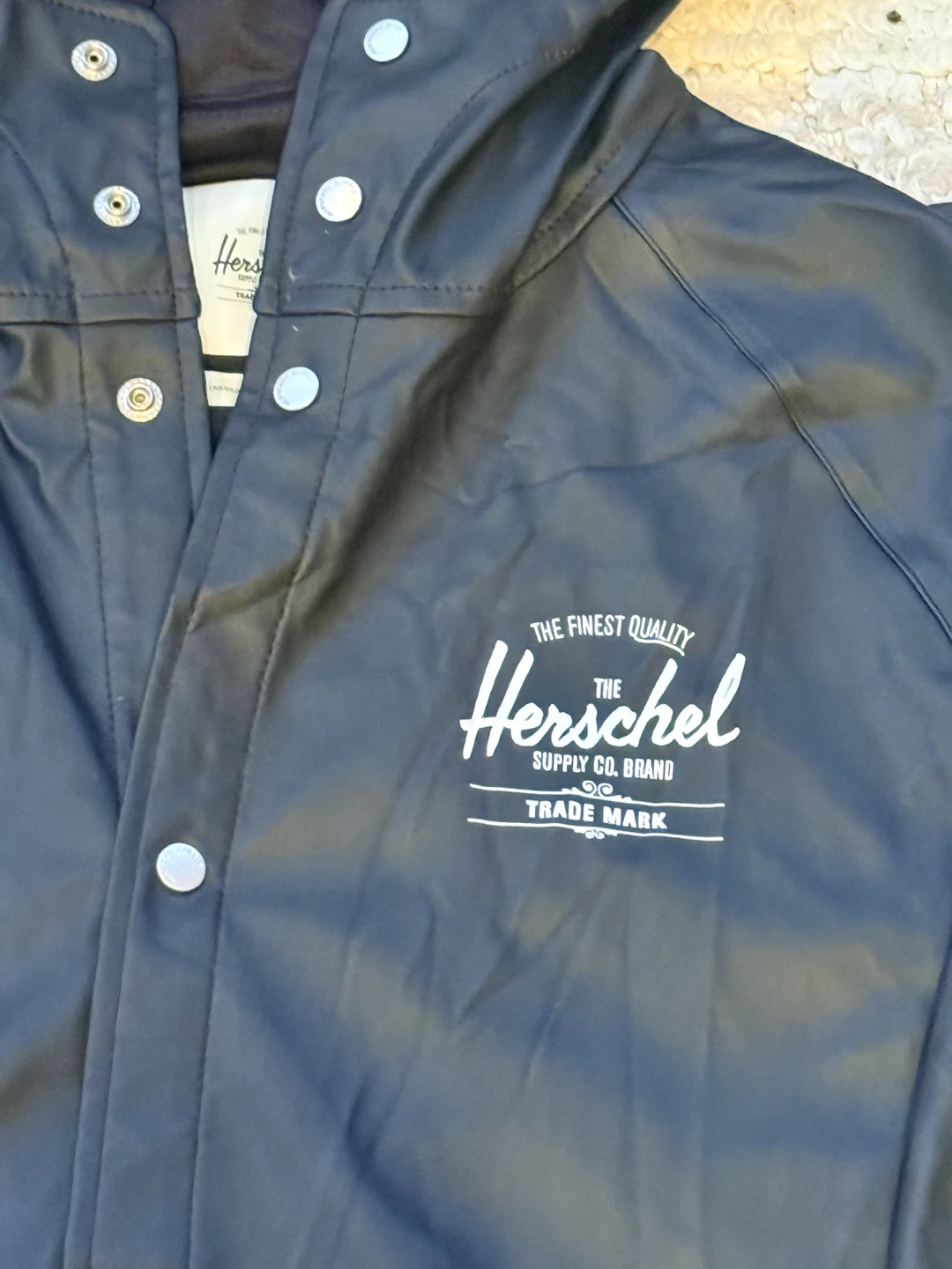 *MINT* Herschel Supply Co. Rain Jacket - Black - Size Medium - photo 2