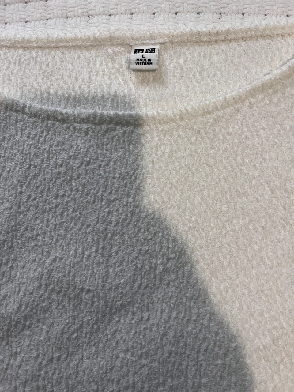 Uniqlo Sleeveless Textured Top - White, Size L - photo 2