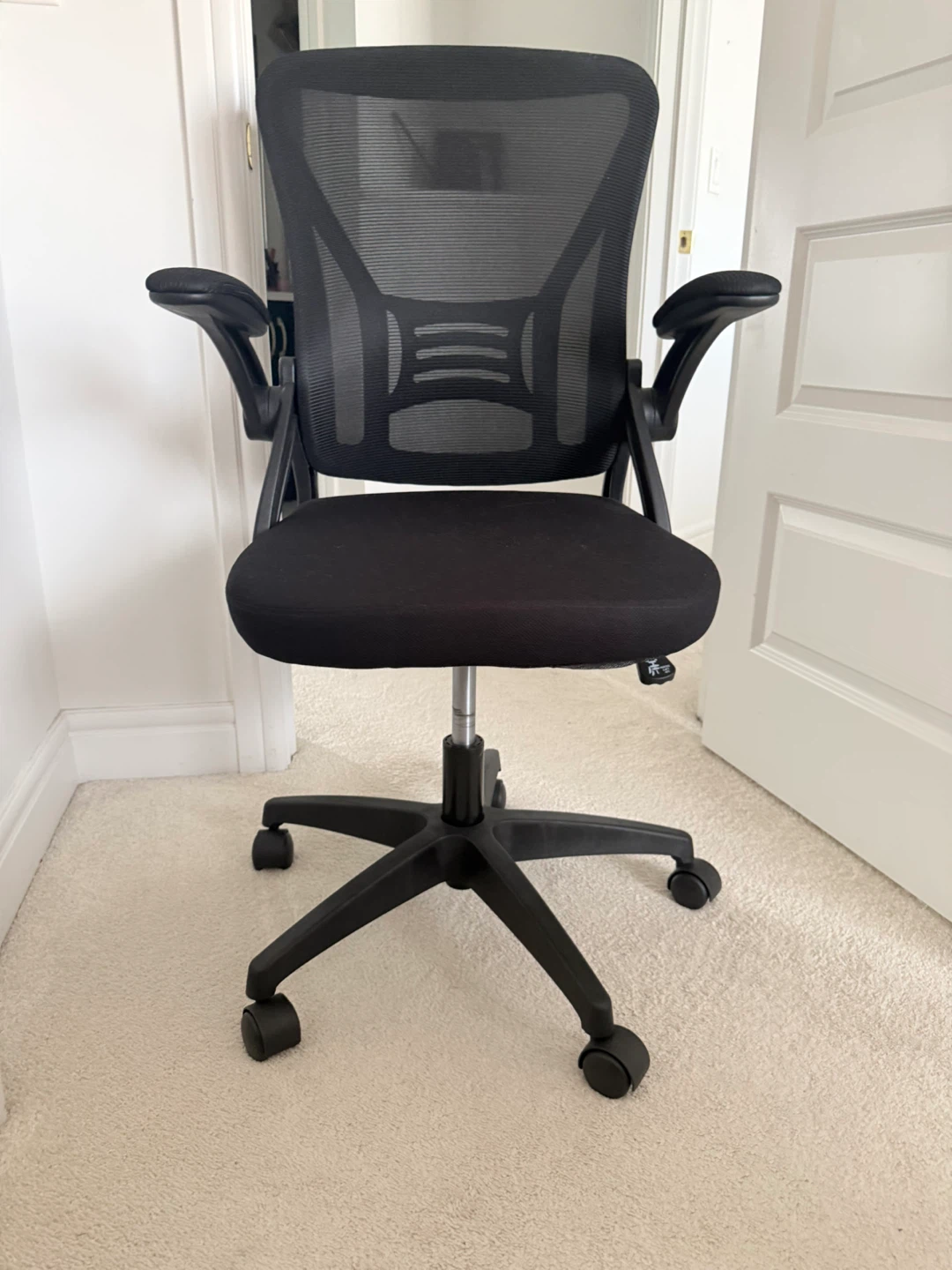 Black Mesh Office Chair - photo 3