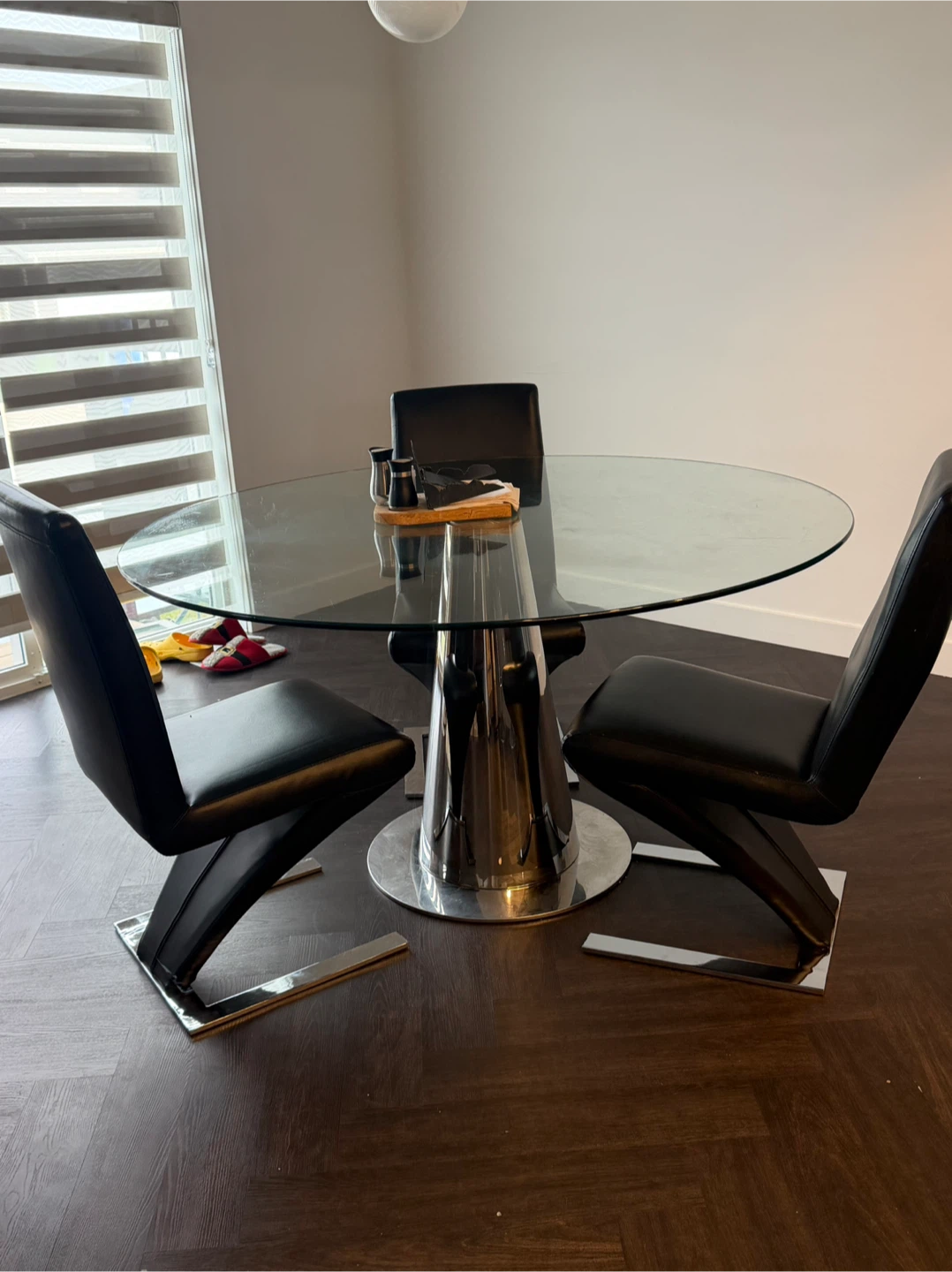 Glass Top Dining Table with 3 Z-Shape Chairs - photo 4