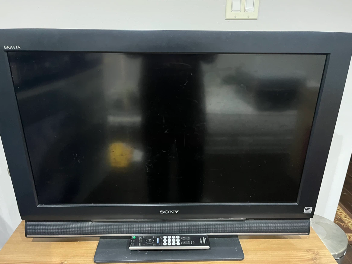 32 Inch Sony Bravia TV