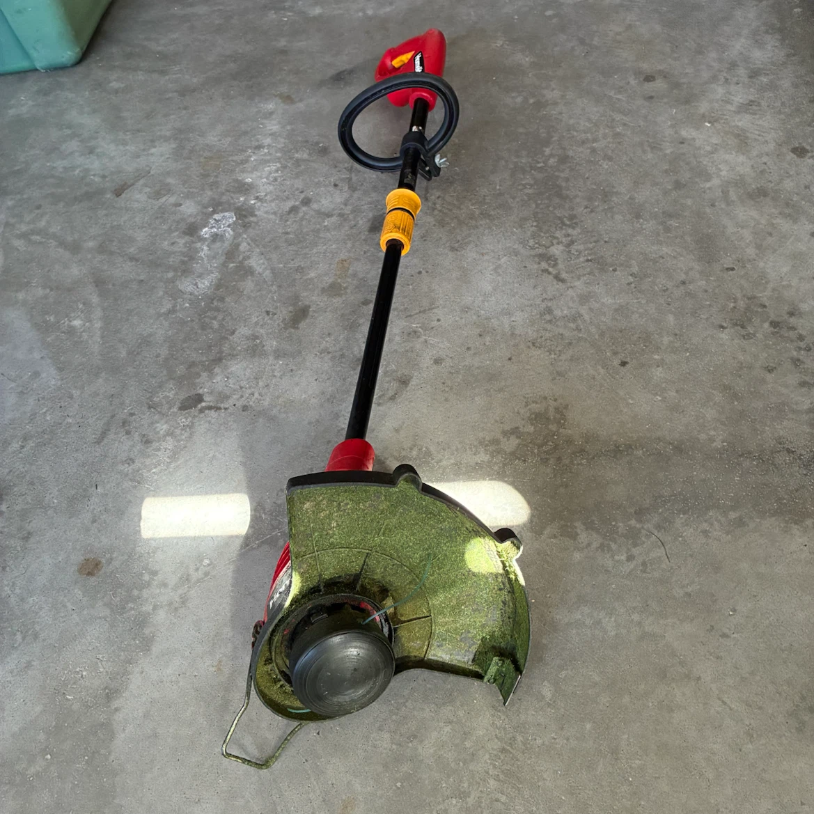Homelite 13-inch string trimmer