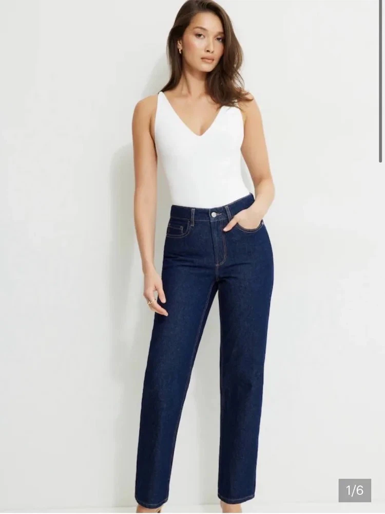 New Dynamite Justina straight jeans size 26/2 - dark wash