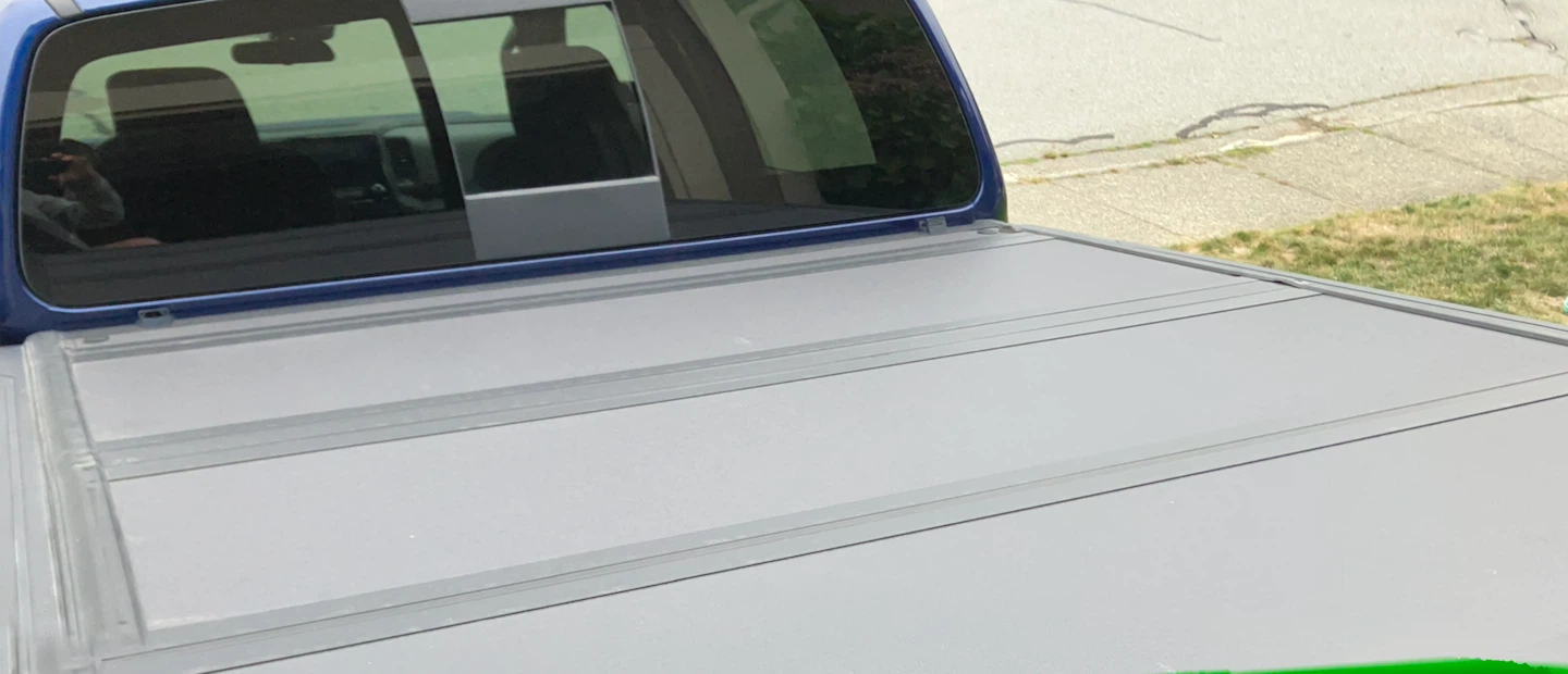 Tonneau cover for Nissan Frontier 5’ bed