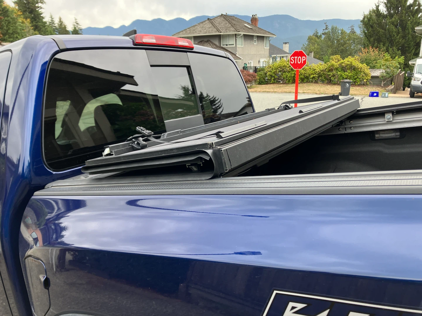 Tonneau cover for Nissan Frontier 5’ bed - photo 5