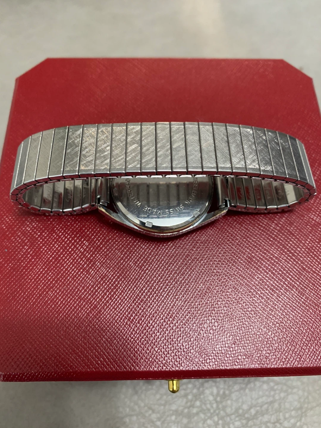 Vintage Swiza 17 Jewels Mechanical Watch - photo 3