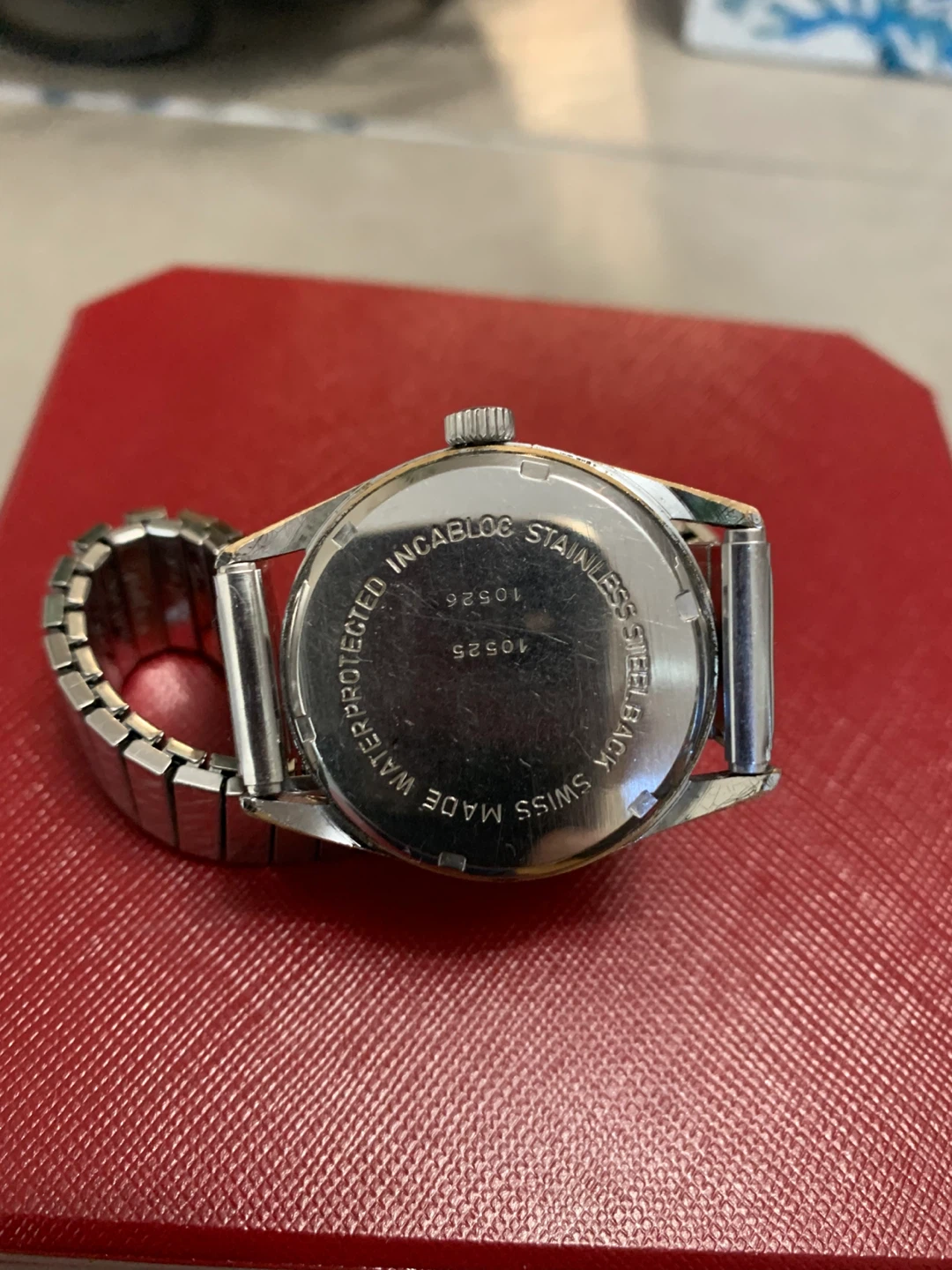 Vintage Swiza 17 Jewels Mechanical Watch - photo 5