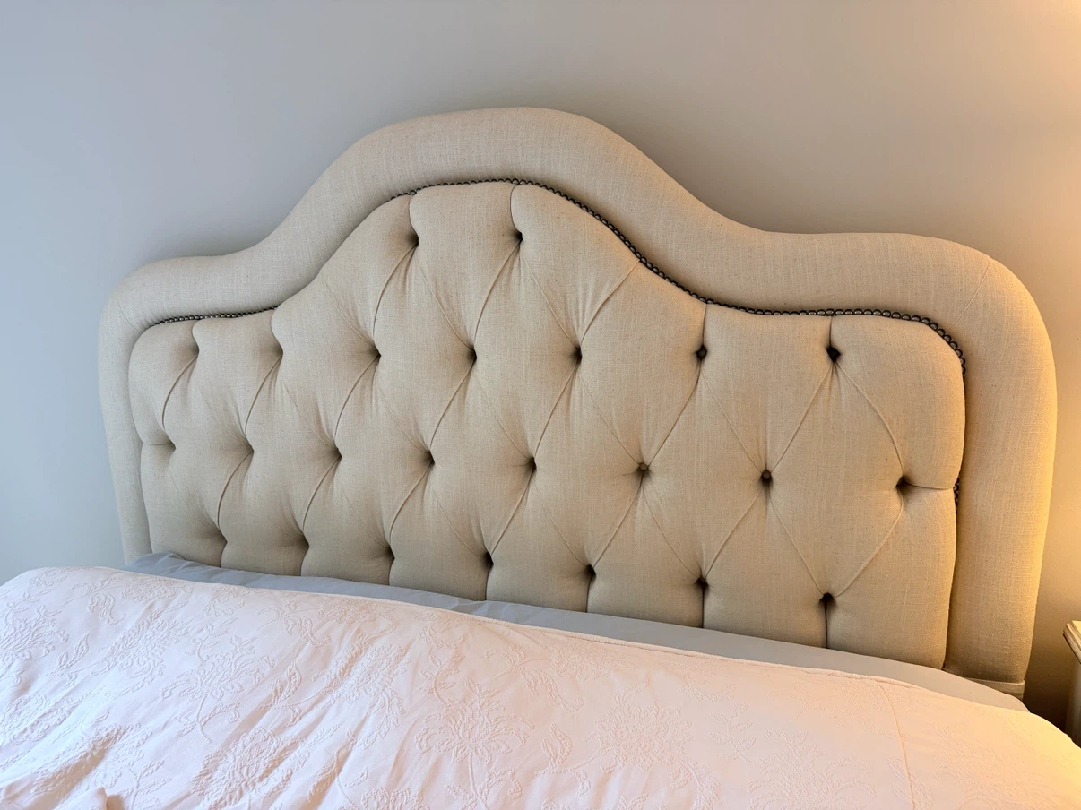 Tufted Upholstered Queen Headboard