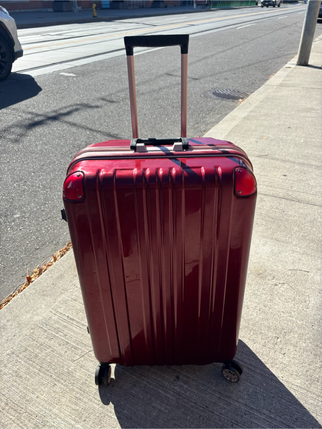 Large Check In Red hardshell suitcase with wheels - photo 2