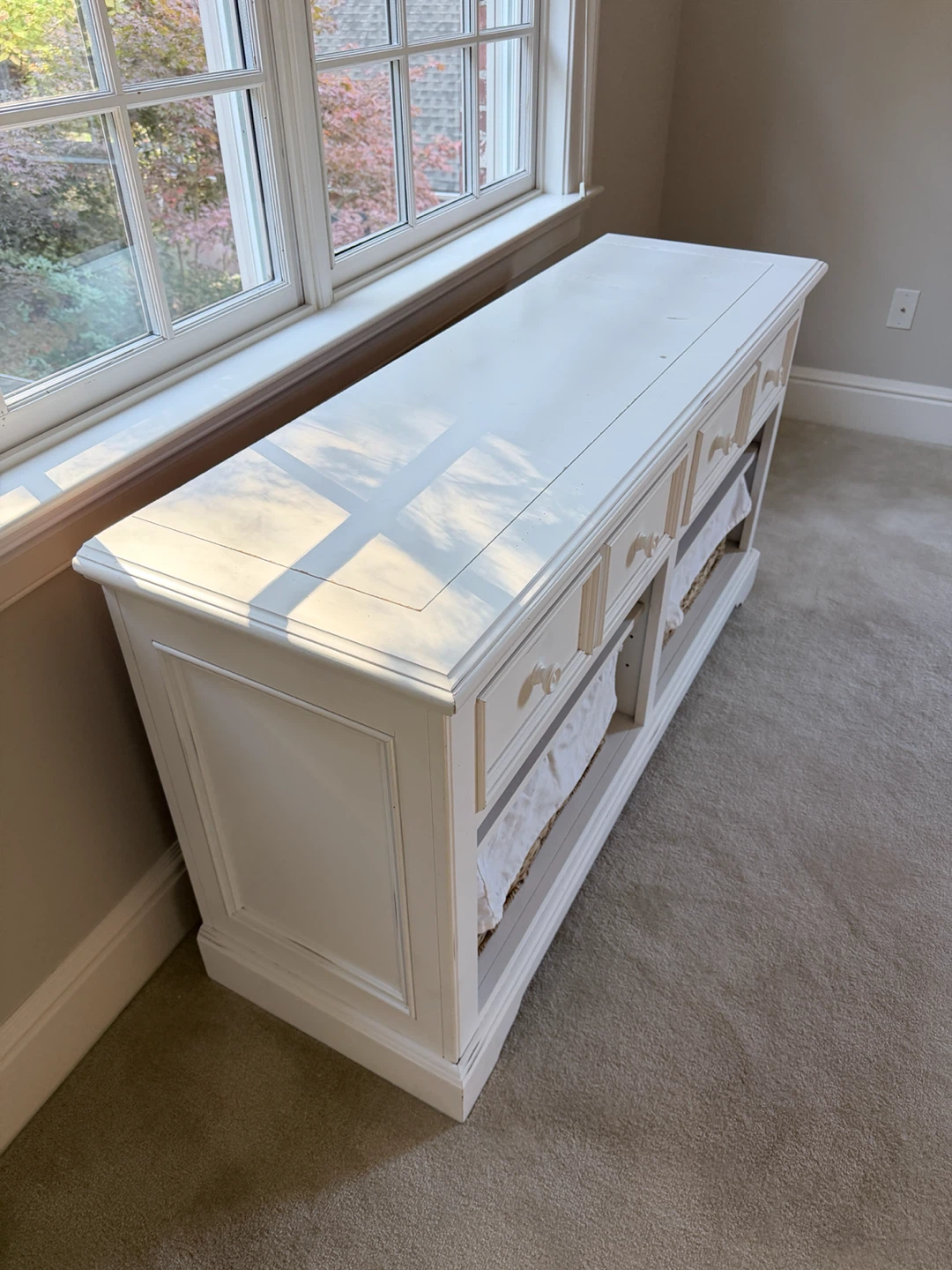 White Wooden Console Table with Drawers and Baskets - photo 2