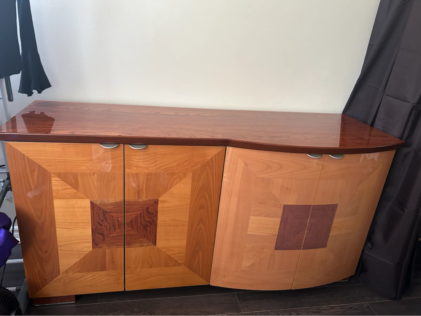 Hitch /tvstand with storage / storage cabinets - photo 3