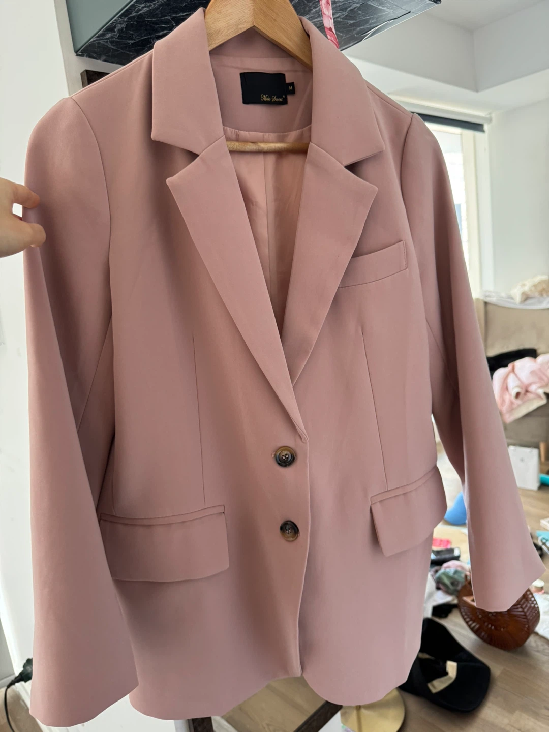 Highly sculptural designer suit - photo 2