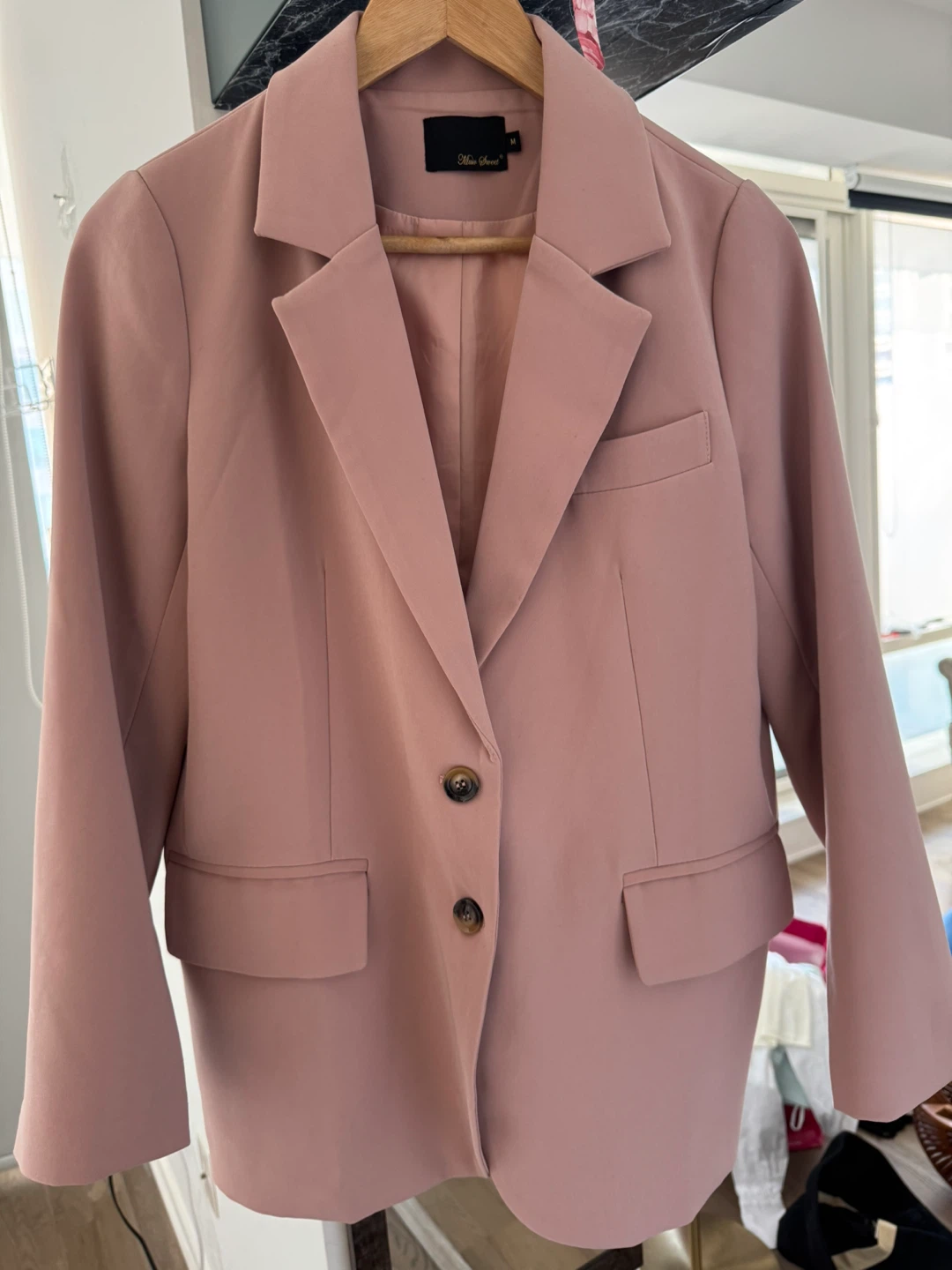 Highly sculptural designer suit - photo 3