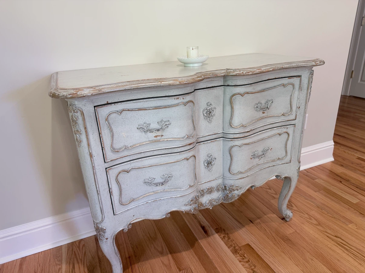 French Provincial Style Two-Drawer Chest - photo 2