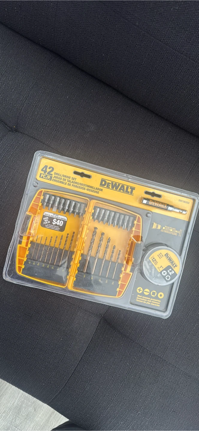 DEWALT 42-Piece Drill and Drive Set