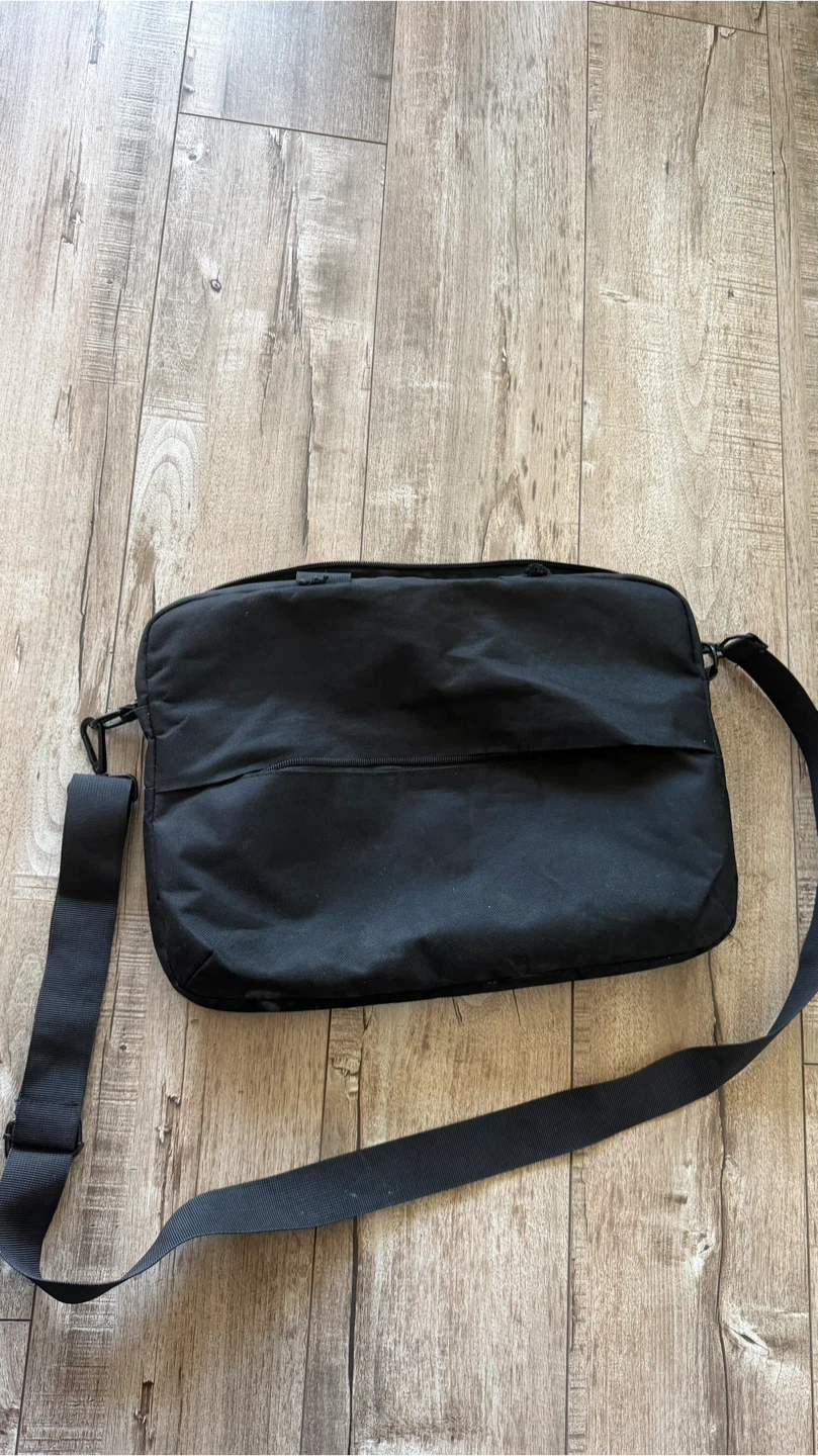 Black Laptop Shoulder Bag